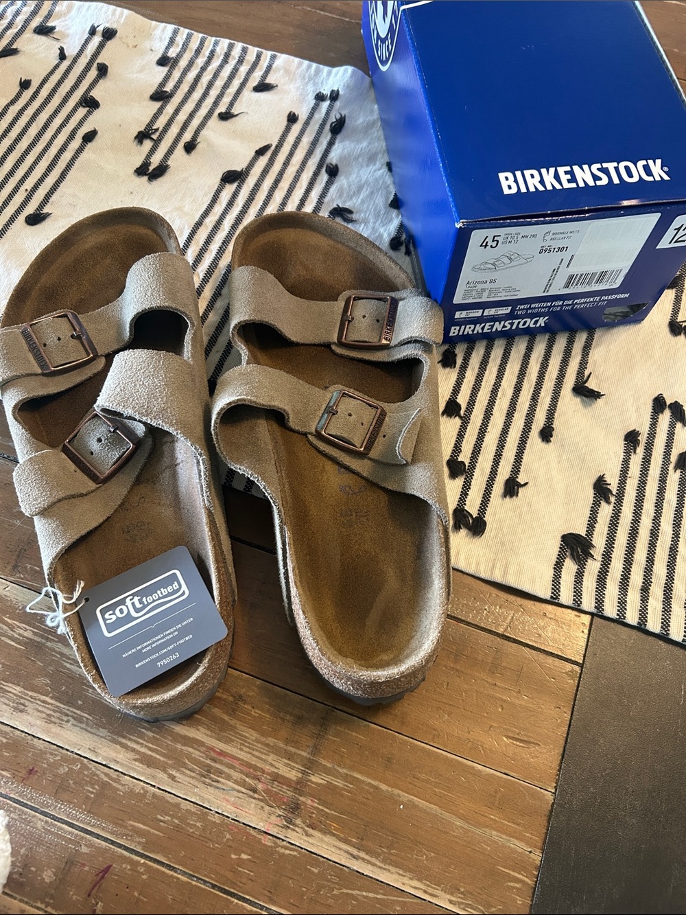 EUC Birkenstock Men’s Arizona Suede Sandals in Brown Taupe